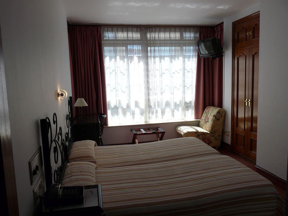 Nest El Camino Hotel Santiago de Compostela Ngoại thất bức ảnh