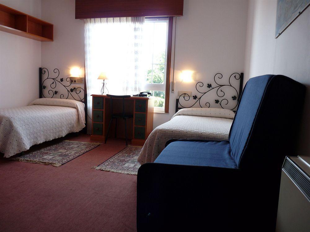 Nest El Camino Hotel Santiago de Compostela Ngoại thất bức ảnh