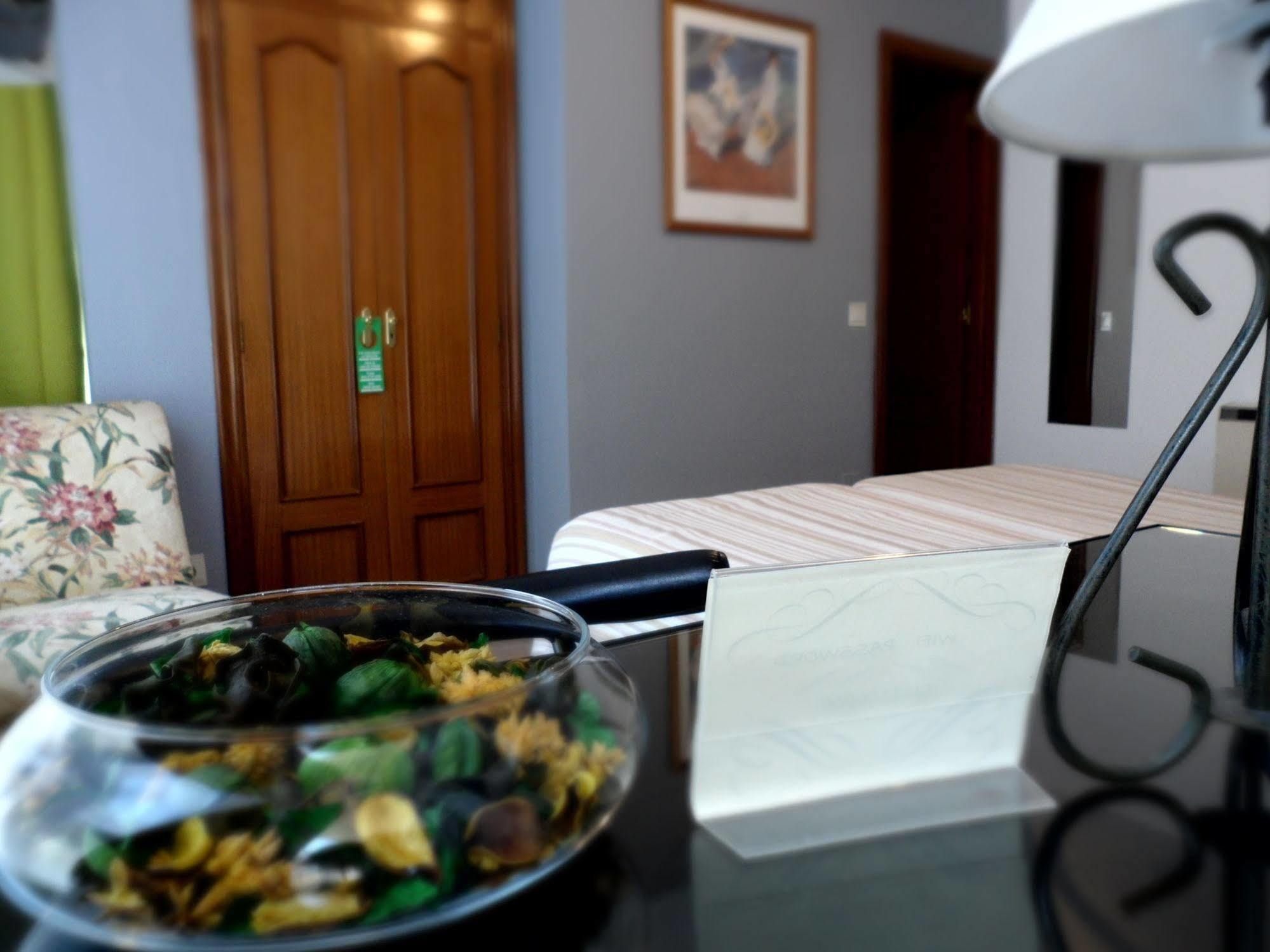 Nest El Camino Hotel Santiago de Compostela Ngoại thất bức ảnh